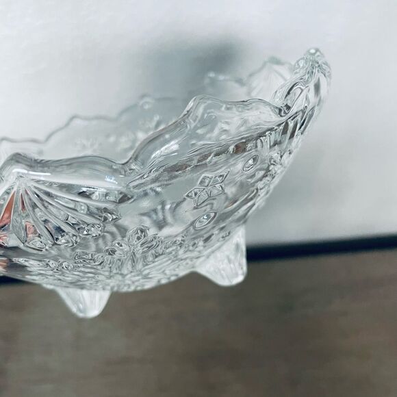 Snowflake Crystal Holiday Candy Bowl Dish - Picture 2 of 5